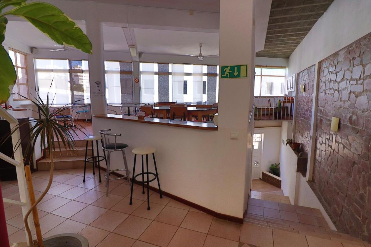 Residencial Che Guevara Bed & Breakfast Mindelo Exterior photo