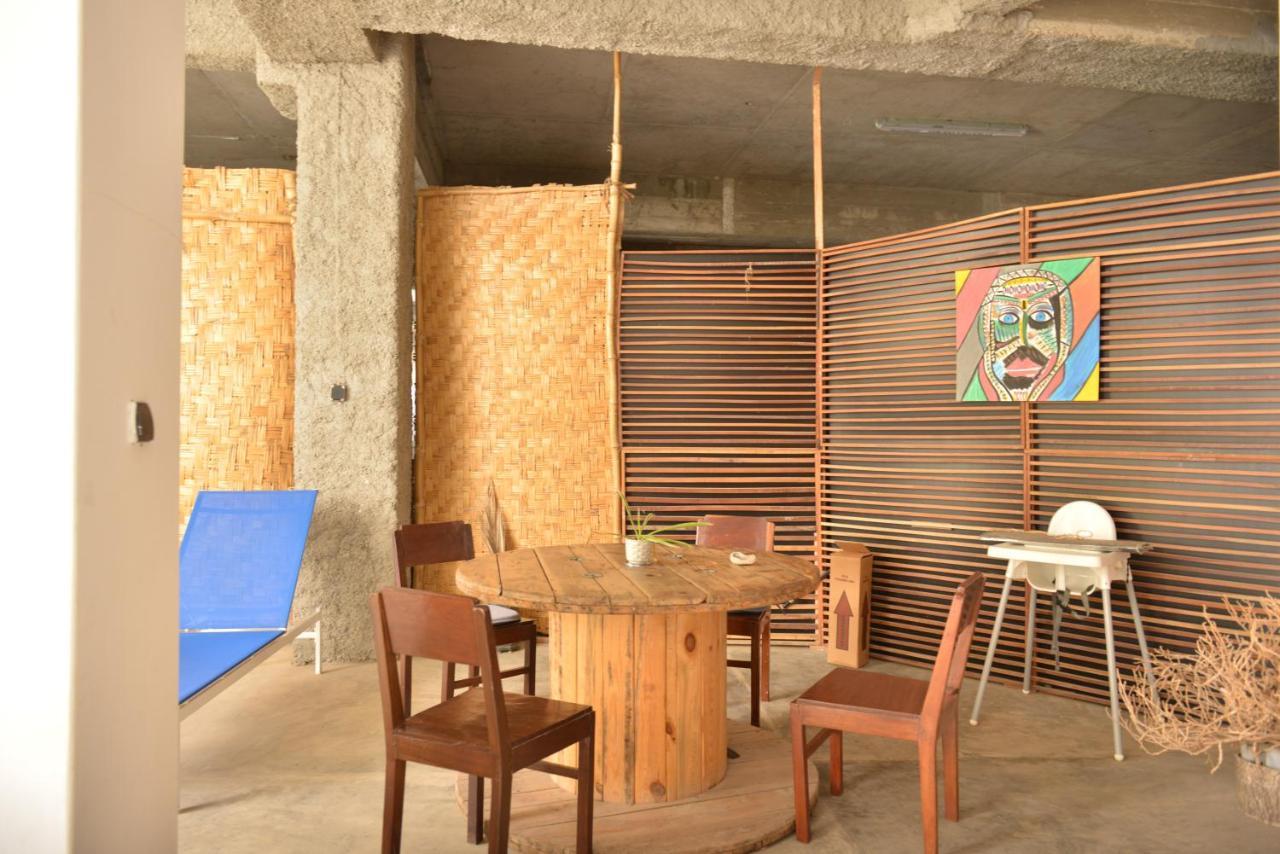 Residencial Che Guevara Bed & Breakfast Mindelo Exterior photo